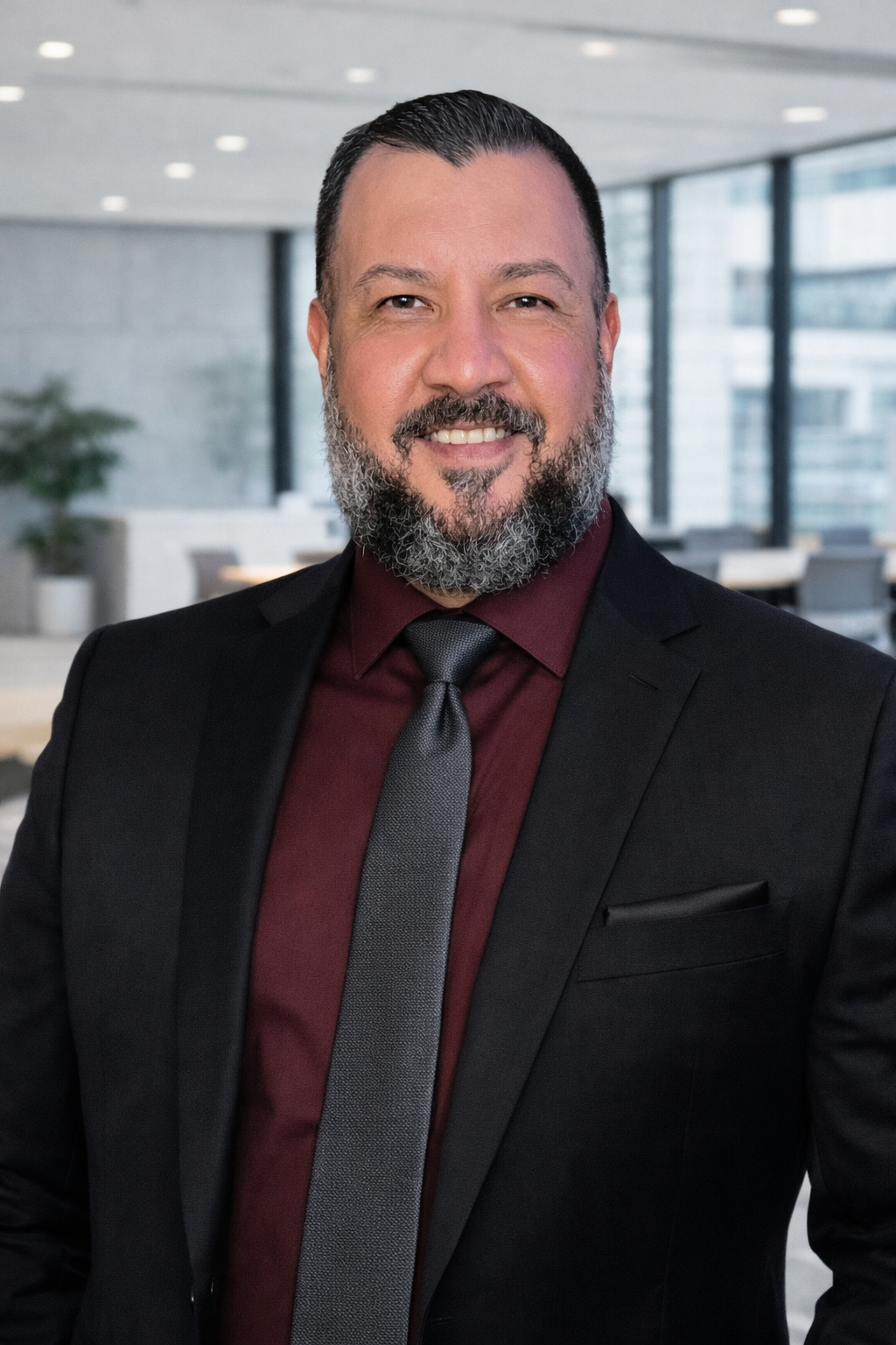 Luis Aular — CEO & Asesor Principal